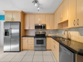 411 SE 2nd Ave, Pompano Beach FL 33060