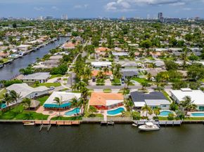 411 SE 2nd Ave, Pompano Beach FL 33060