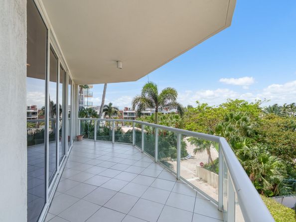 6001 N Ocean Dr 402, Hollywood FL 33019
