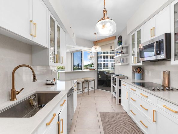 6001 N Ocean Dr 402, Hollywood FL 33019
