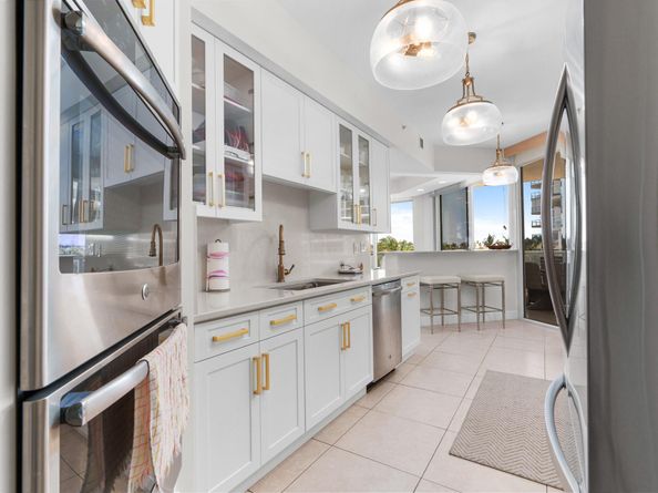 6001 N Ocean Dr 402, Hollywood FL 33019