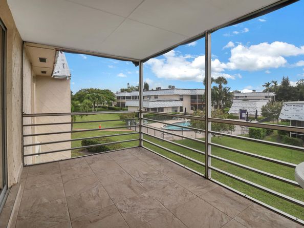 12016 Greenway Circle S 204, Royal Palm Beach FL 33411