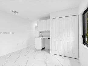 152 NW 18 Street, Homestead FL 33030