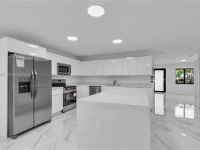 152 NW 18 Street, Homestead FL 33030