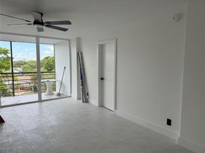 112 Royal Park Drive 4b, Oakland Park FL 33309