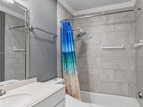 5471 W 27th Court, Hialeah FL 33016