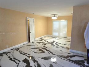 5240 SW 10th Court, Plantation FL 33317