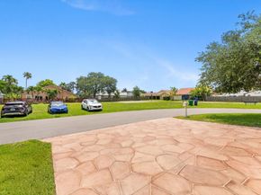 2670 NW 123rd Drive, Coral Springs FL 33065