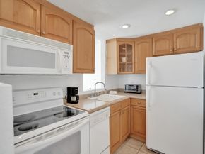 625 Antioch Avenue 110, Fort Lauderdale FL 33304