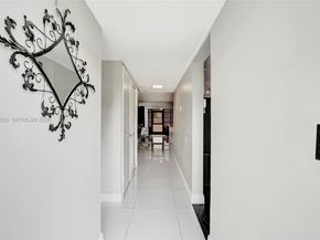 3301 Raleigh Street 4E, Hollywood FL 33021