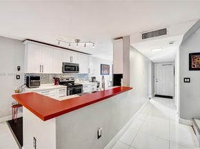 3301 Raleigh Street 4E, Hollywood FL 33021
