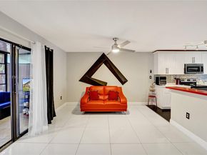 3301 Raleigh Street 4E, Hollywood FL 33021