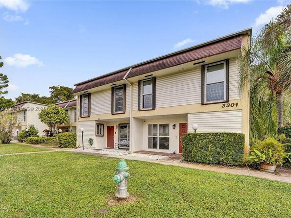 3301 Raleigh Street 4E, Hollywood FL 33021