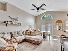 328 Hammocks Trail, Greenacres FL 33413