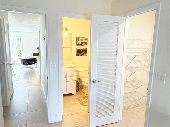 2305 Lowson Boulevard B, Delray Beach FL 33445