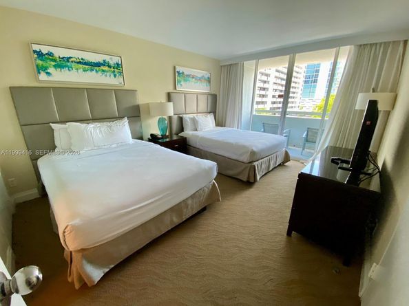 2670 E Sunrise Boulevard 309, Fort Lauderdale FL 33304