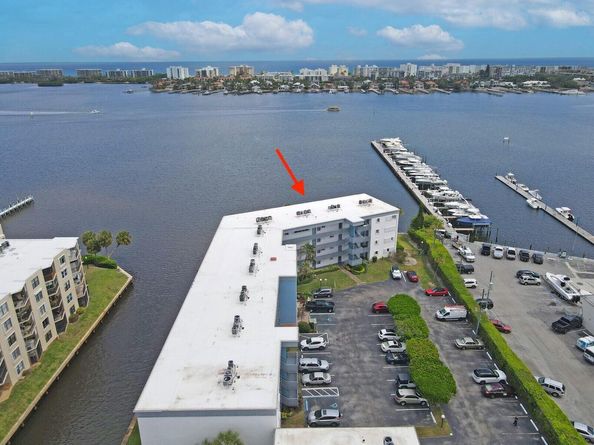 100 Waterway Drive S 209, Lantana FL 33462