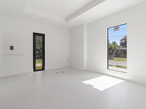 201 NW 14 Way, Dania Beach FL 33004