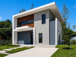 201 NW 14 Way, Dania Beach FL 33004