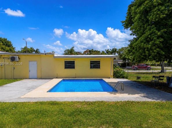 329 NW 13th Street, Homestead FL 33030