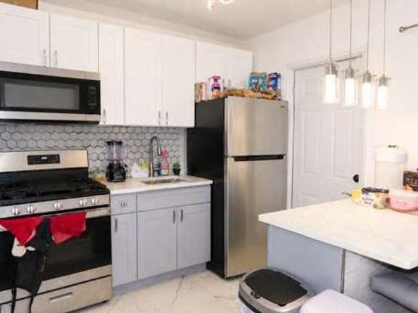 306 NE 6th Street 14, Hallandale Beach FL 33009