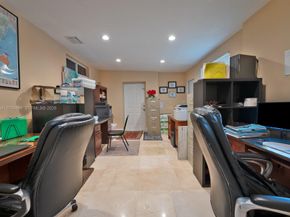 2710 Walkers Way, Weston FL 33331