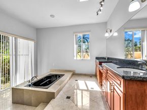 2710 Walkers Way, Weston FL 33331