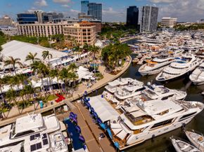 2340 Windjammer Way, West Palm Beach FL 33411