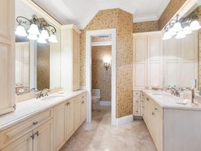 83 Sandbourne Lane, Palm Beach Gardens FL 33418