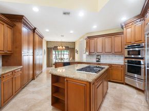 83 Sandbourne Lane, Palm Beach Gardens FL 33418
