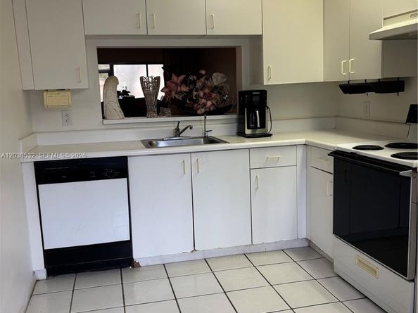 12755 SW 16th Court 106B, Pembroke Pines FL 33027