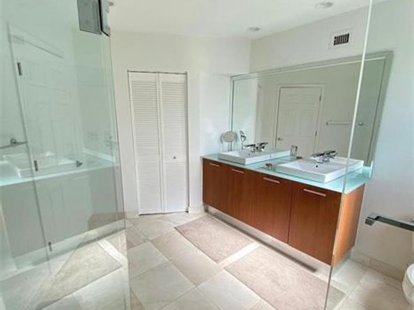 101 SE 15th Avenue E, Fort Lauderdale FL 33301