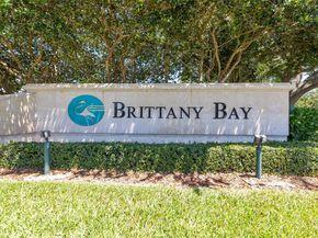 1910 NW 180th Way, Pembroke Pines FL 33029