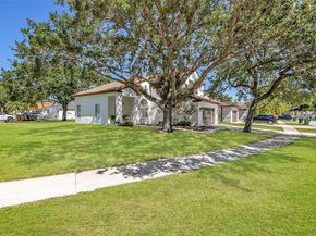 1910 NW 180th Way, Pembroke Pines FL 33029