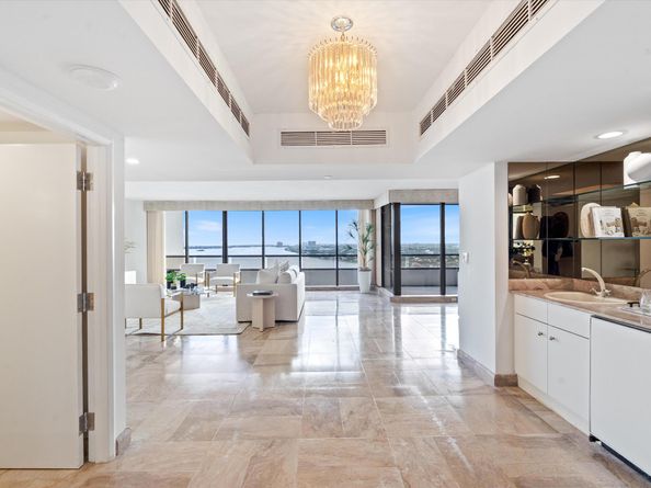 100 Lakeshore Drive 1955, North Palm Beach FL 33408