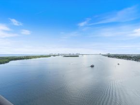 100 Lakeshore Drive 1955, North Palm Beach FL 33408