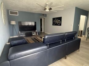 2102 Lake Osborne Drive 20, Lake Worth Beach FL 33461