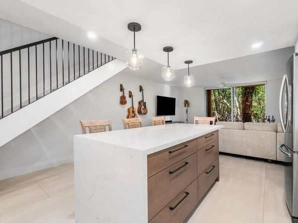 1100 Scotia Drive 105, Hypoluxo FL 33462