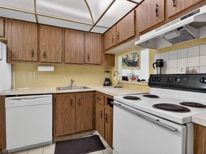 3050 Holiday Springs Boulevard 108, Margate FL 33063