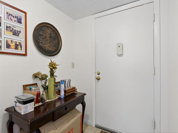 3050 Holiday Springs Boulevard 108, Margate FL 33063