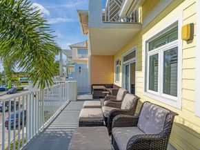 305 E Ocean Avenue Th7, Lantana FL 33462