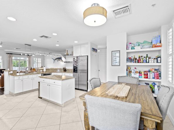 305 E Ocean Avenue Th7, Lantana FL 33462