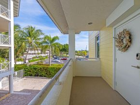 305 E Ocean Avenue Th7, Lantana FL 33462