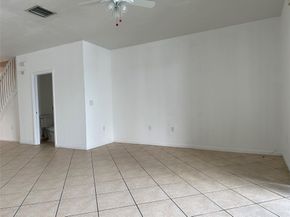 8236 SW 25th Ct 103, Hollywood FL 33025