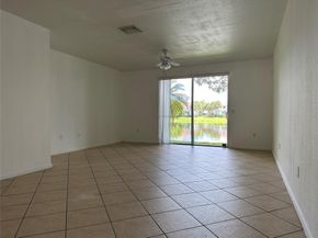 8236 SW 25th Ct 103, Hollywood FL 33025