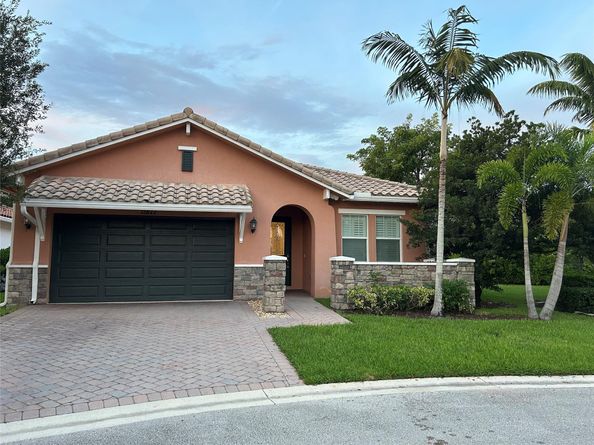 11877 NW 83rd Pl, Parkland FL 33076