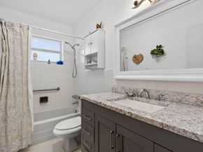 2131 NE 42nd Court 212e, Lighthouse Point FL 33064