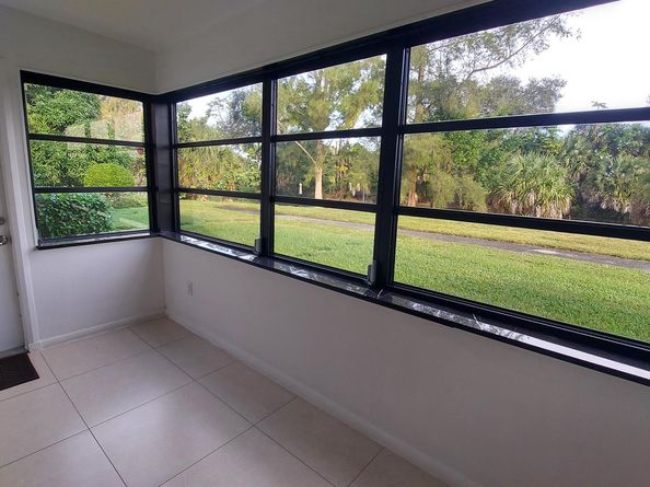 1203 Lakeview Drive E 1203, Royal Palm Beach FL 33411