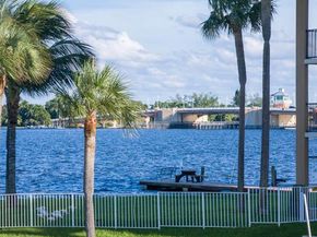 301 Croton Avenue 202, Lantana FL 33462