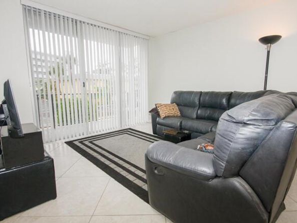301 Croton Avenue 202, Lantana FL 33462